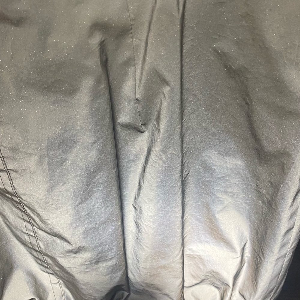 Holographic skirt